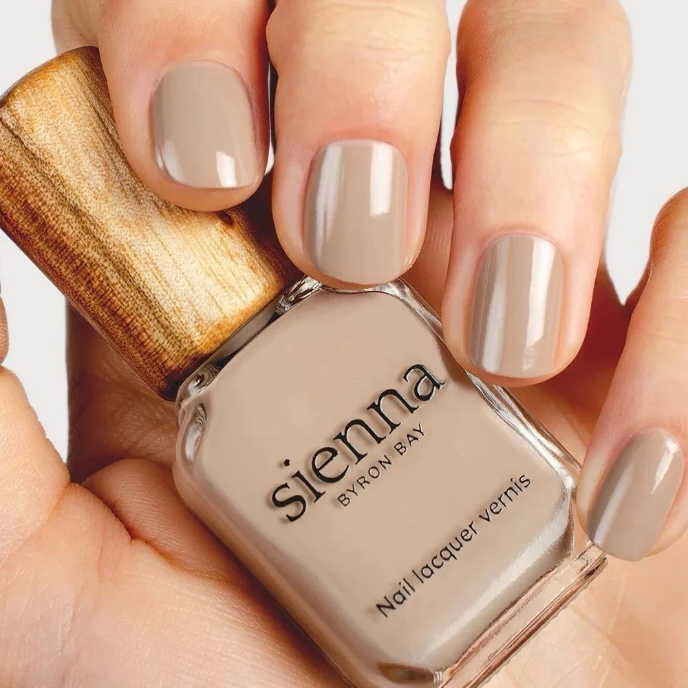 Sienna Byron Bay Nail Polish Lacquer Vernis‎ 10ml .34oz CALM brown Tan Nudes